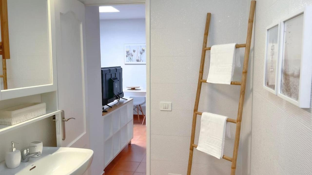 فيلا Harmony Beach House - 2Br Sea Views Terrace تيلدي المظهر الخارجي الصورة